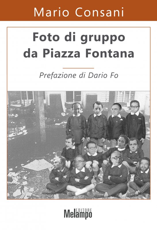 Foto di gruppo da Piazza Fontana